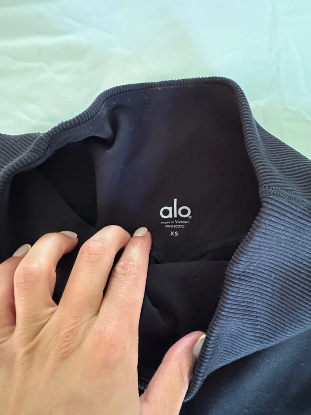 ALO high waist soft Yoga Black Ribbed High-Rise Leggings size XS